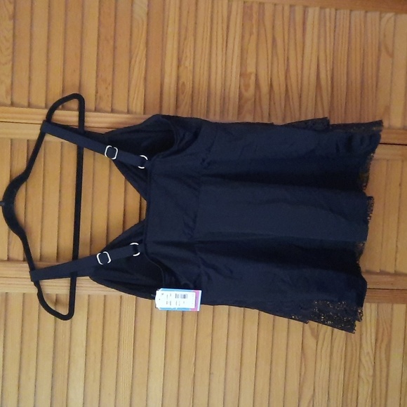 Macy's Swim Solutions NWT Black Triple Lace Tankini Wide Straps Top Size 18 - Picture 3 of 12